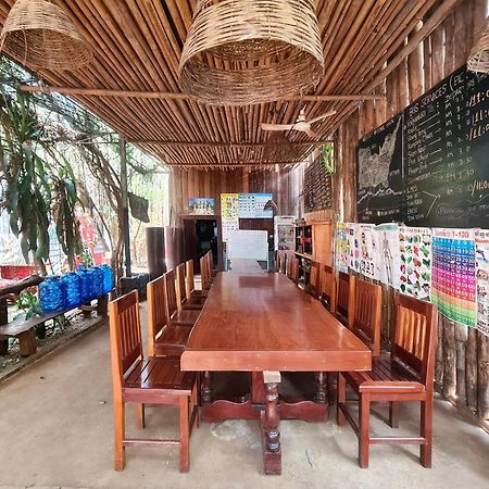 Ratanakiri Homestay & Jungle Trek Banlung Exterior photo