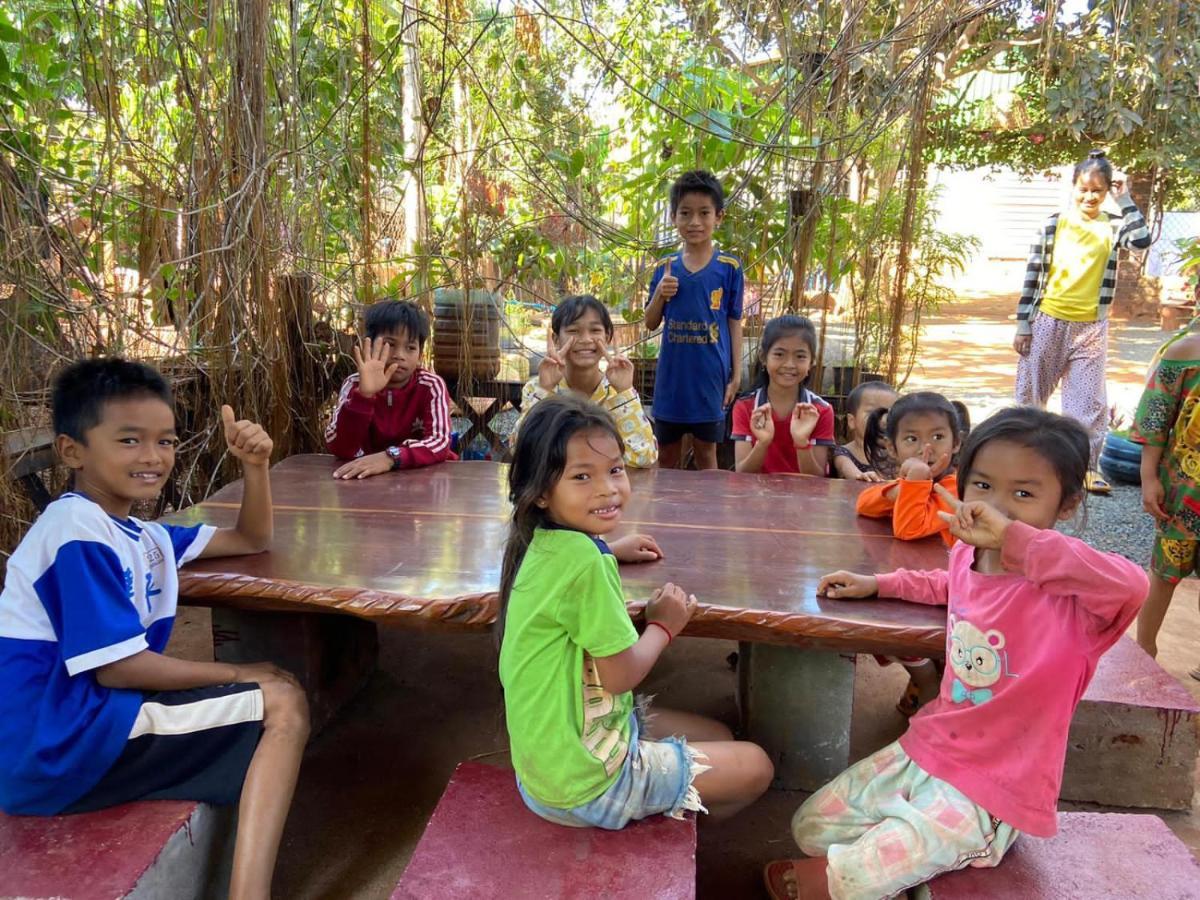 Ratanakiri Homestay & Jungle Trek Banlung Exterior photo